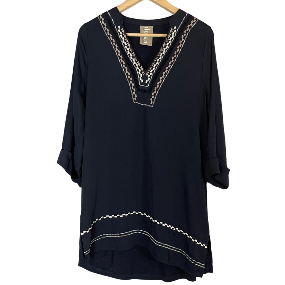 Dolan Anthropologie Top Blouse Embroidered Dark Blue 3/4 Sleeves V-Neck Medium View 2